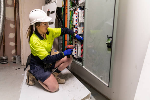 Best Local Electrician Companies  in Ladue, MO